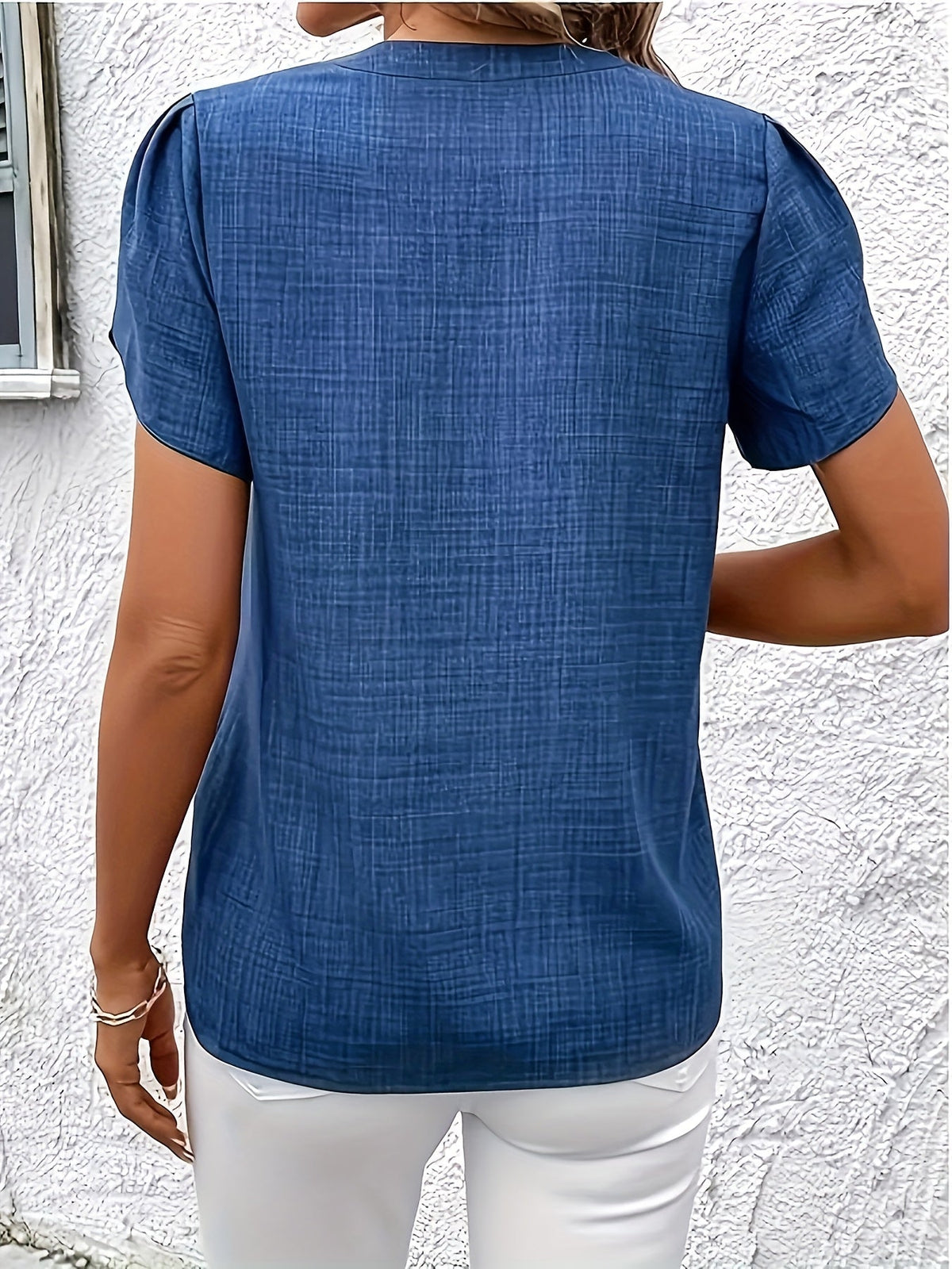 Delilah | Blouse à manches en pétales et encolure en V