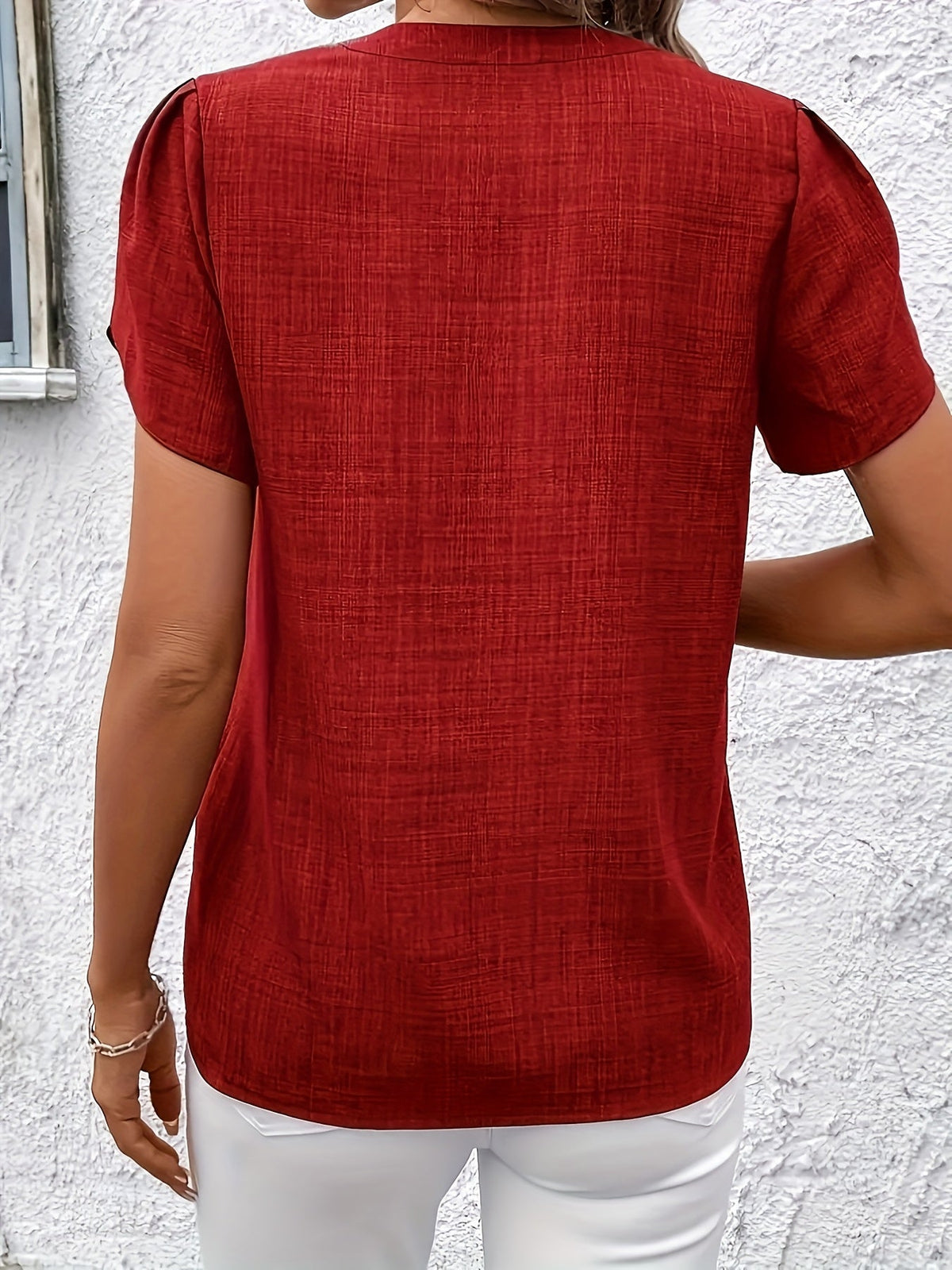 Delilah | Blouse à manches en pétales et encolure en V