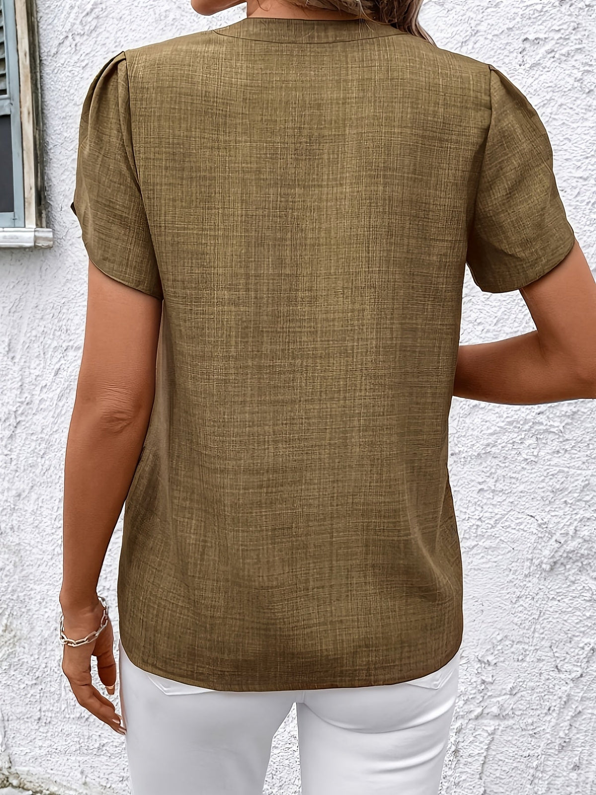 Delilah | Blouse à manches en pétales et encolure en V